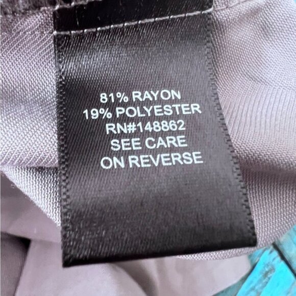 Torrid Grey Twill Hooded Crop Jacket Size 1x - Picture 13 of 15